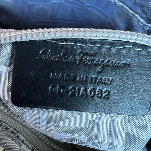 Gorgeous Ferragamo Fiera Leopard Print Jungle Safari - Picture 7 of 15